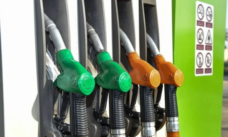 الحكومة تعلن زيادة جديدة في أسعار المحروقات