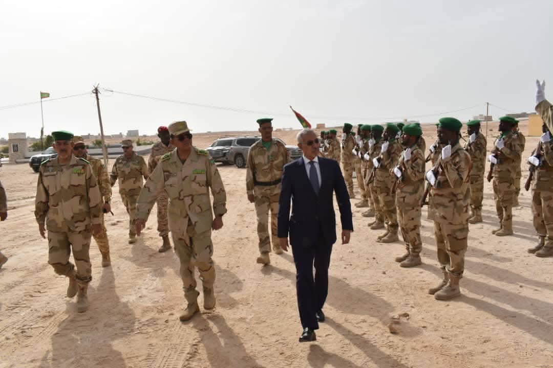 وزير الدفاع يزور المنطقة العسكرية الأولى بمدينة نواذيبو