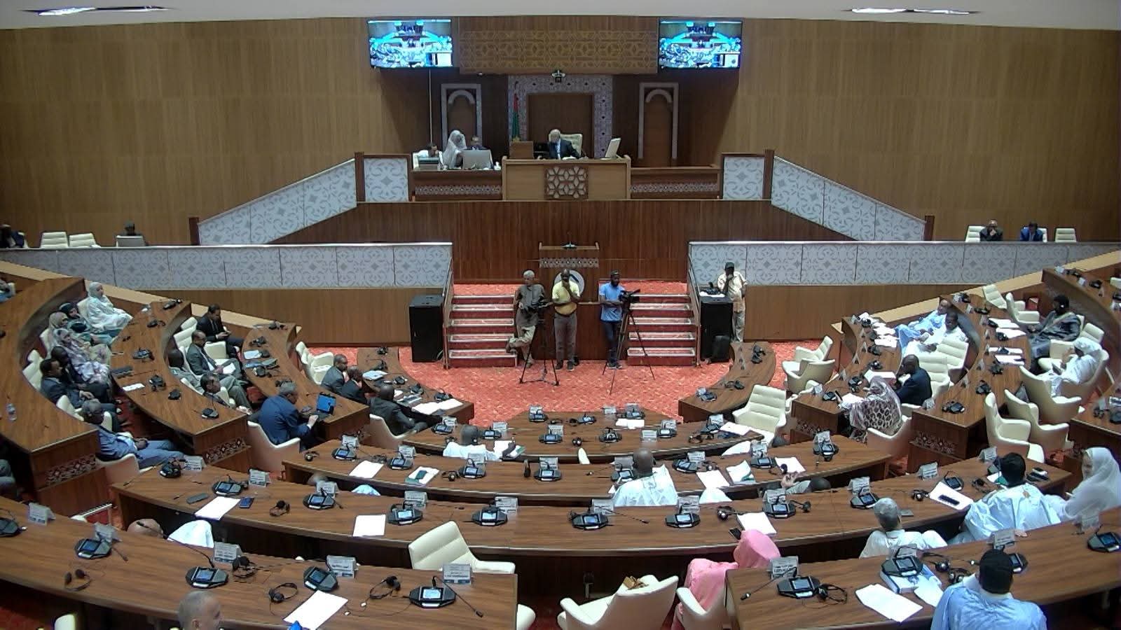 البرلمان يصادق على قانون المالية المعدل لسنة 2026