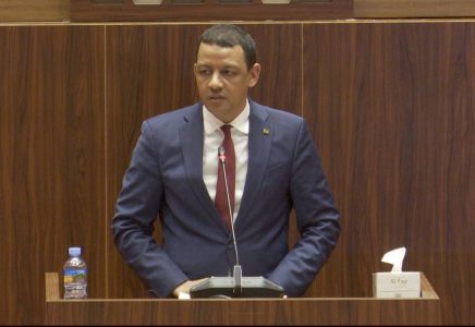 موريتانيا تعمل على تطبيق مراسلة وطني بديل لـ"واتساب" لتعزيز الأمن الرقمي