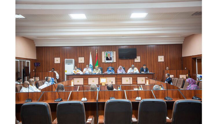 مجلس جهة نواكشوط يناقش أولويات الميزانية ومشاريع بيئية