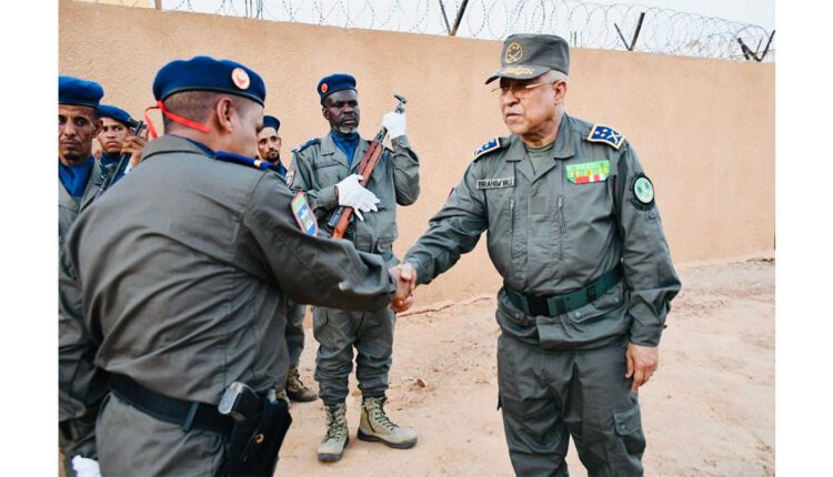 قائد أركان الحرس الوطني يتفقد للتجمع الجهوي للحرس الوطني رقم 8 في تجكجه